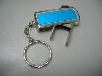 Memoria USB metal-144 - BW144.jpg